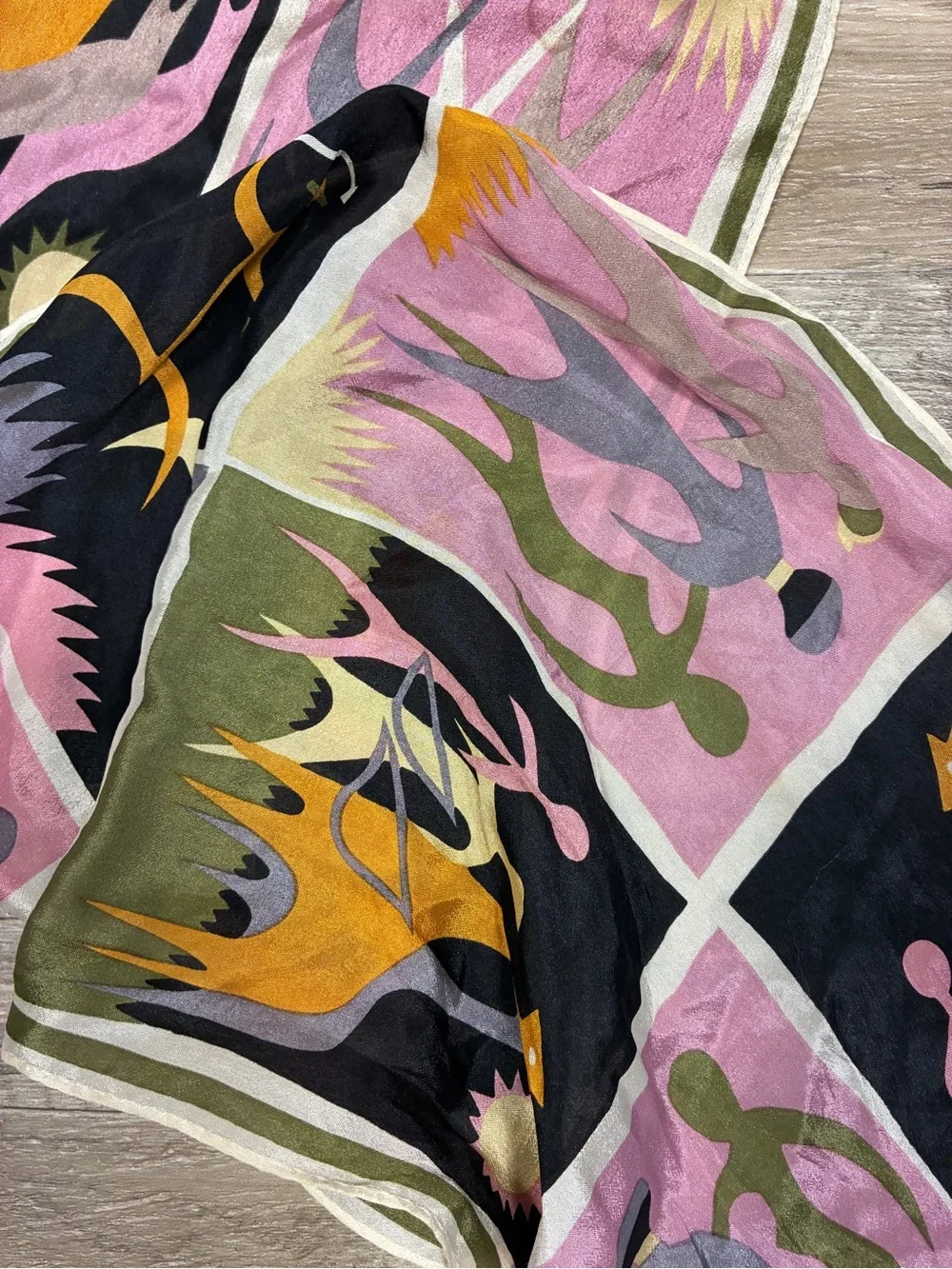 VTG Oscar de la Renta Printed 100% Silk Scarf 53”x 11”